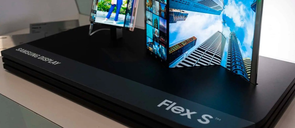 Samsung may unveil its first foldable tablet this year