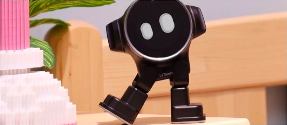 L’étrange petit robot de bureau sous Android